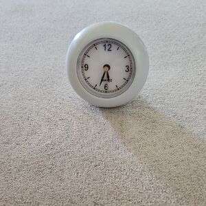 Quartz White Round Wall Accent Clock - Unbranded